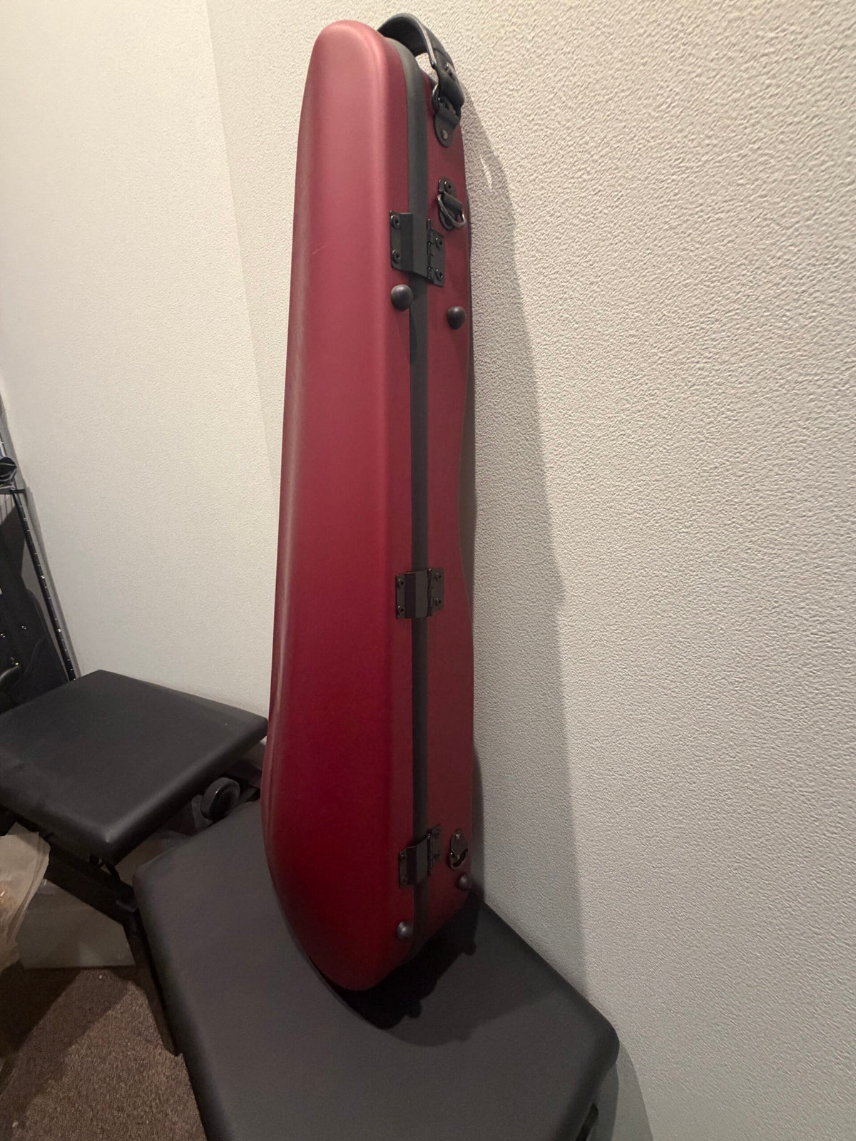 バイオリンケース：カーボンマック CFV-2S B品 サテン ワインレッド